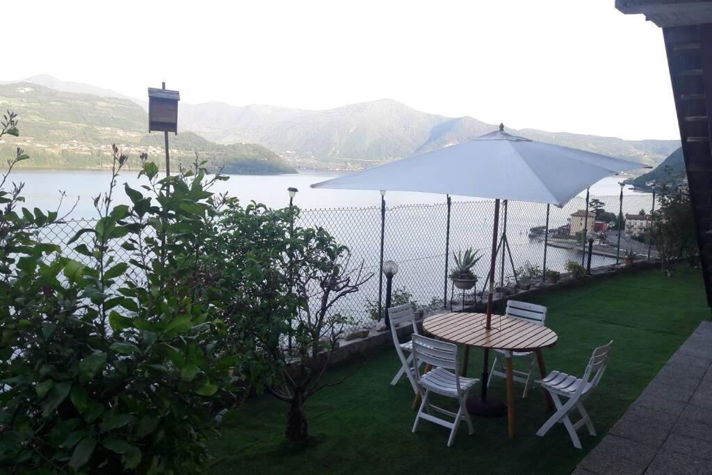 Appartamento Sul Lago D'Iseo Tavernola Bergamasca Exteriör bild
